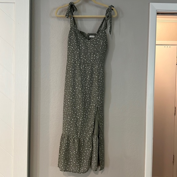 Abercrombie & Fitch Green Polka Dot Maxi - Picture 2 of 5